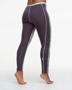 Kari Traa Hjerte Pant -Craghoppers shop 622601 Dove Model 2 1280x1280