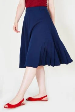 Nyla Knee-length Skirt -Craghoppers shop nyla knee length skirt voodoo vixen 3